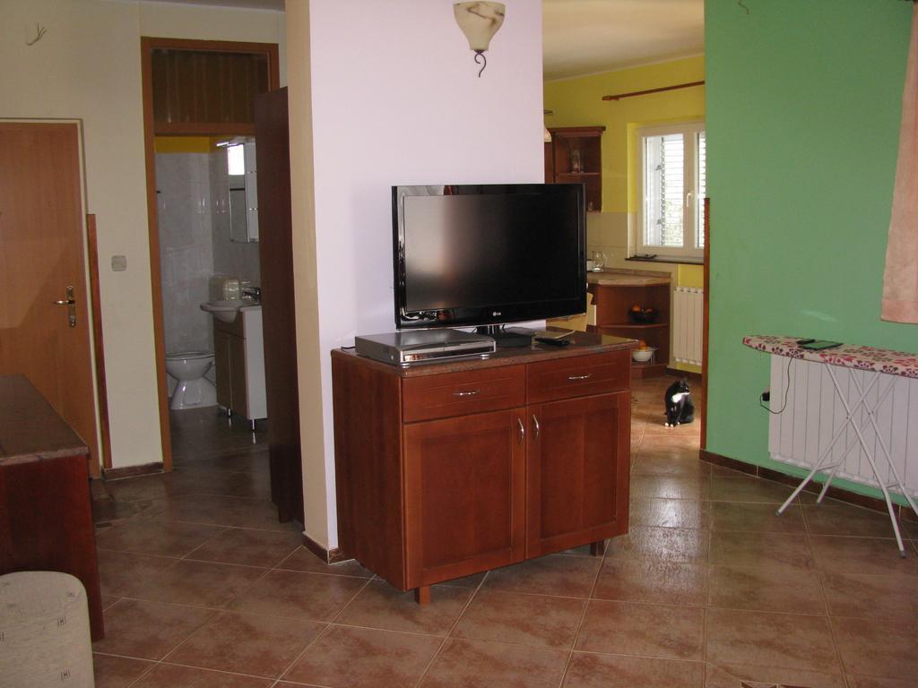 Apartment Megi Tribalj Habitación foto
