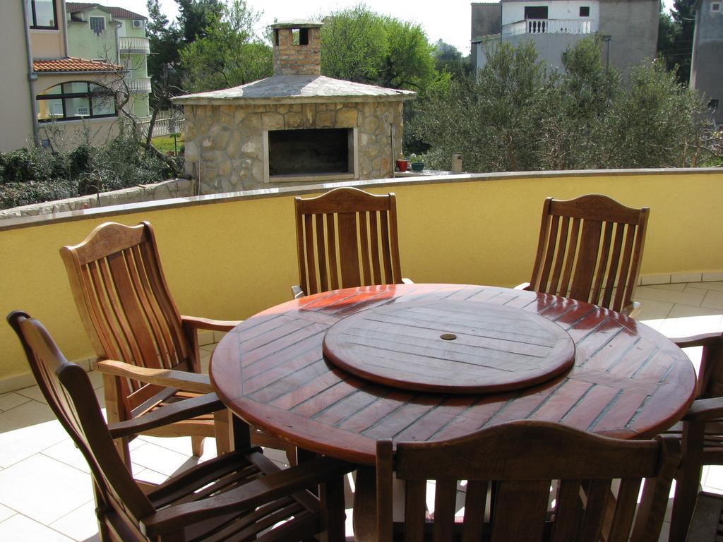 Apartment Megi Tribalj Habitación foto